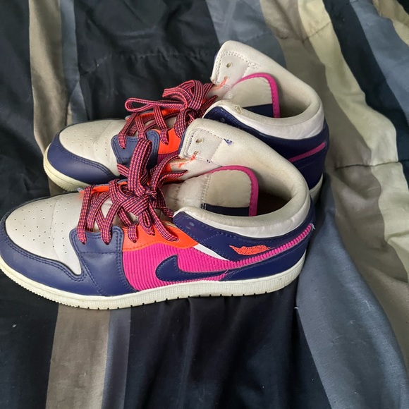 Air Jordan 1’s - Picture 3 of 3